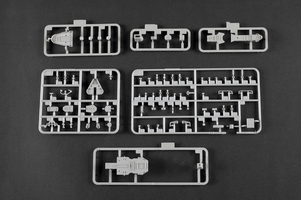 Trumpeter 06749 USS Iowa BB-61 1/700 – image 7