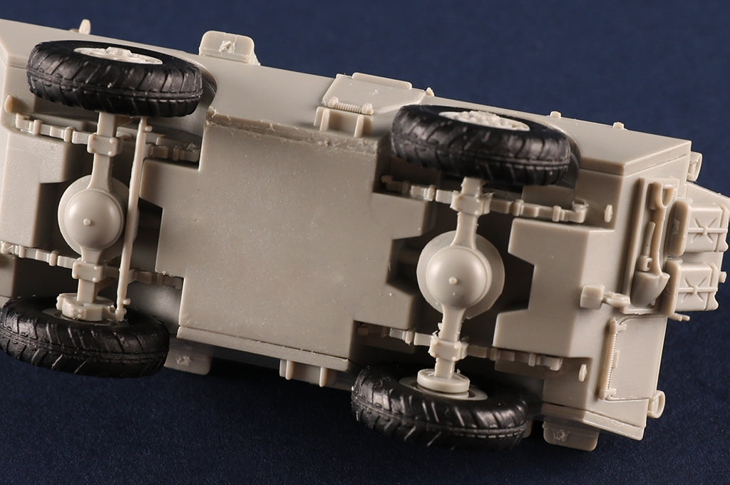 Trumpeter 07442 LAV-150 APC 90mm Mecar Gun 1/72 – Bild 12