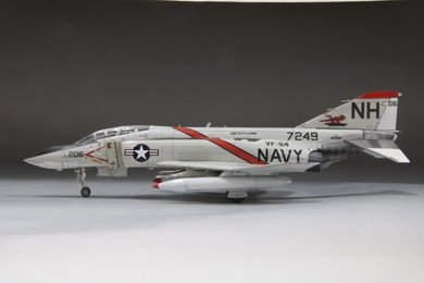 Fine Molds FP43S U.S. Navy Jet Fighter F-4J &amp;quot;Aardvarks&amp;quot; 1/72 – imagen 4
