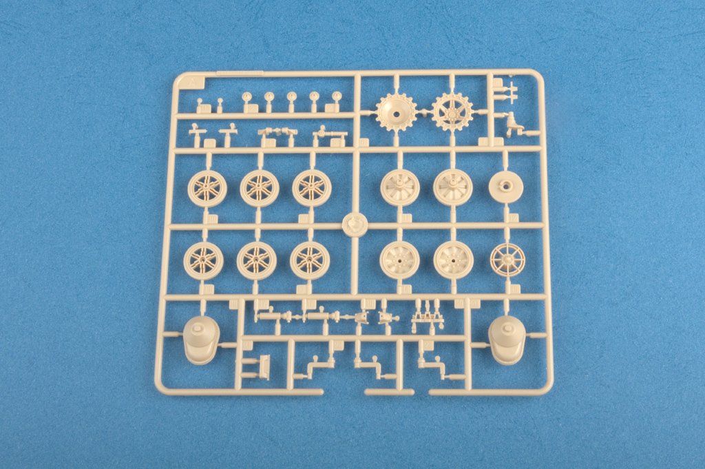 Hobby Boss 83804 German Pz.Kpfw.I Ausf.F (VK18.01)-Early 1/35 – immagine 5