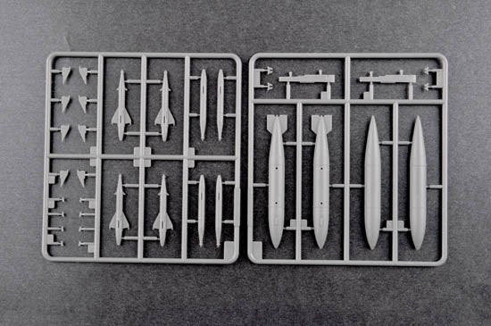 Trumpeter 02896 Soviet Su-9 Fishpot 1/48 – imagen 6