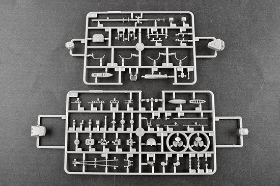 Trumpeter 05359 German Tirpitz Battleship 1/350 – image 5