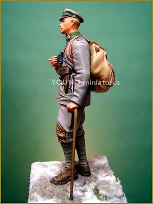 Young Miniatures YM7001-R Oberleutnant 3rd Light Infantry Regiment 1917 70mm – Bild 2