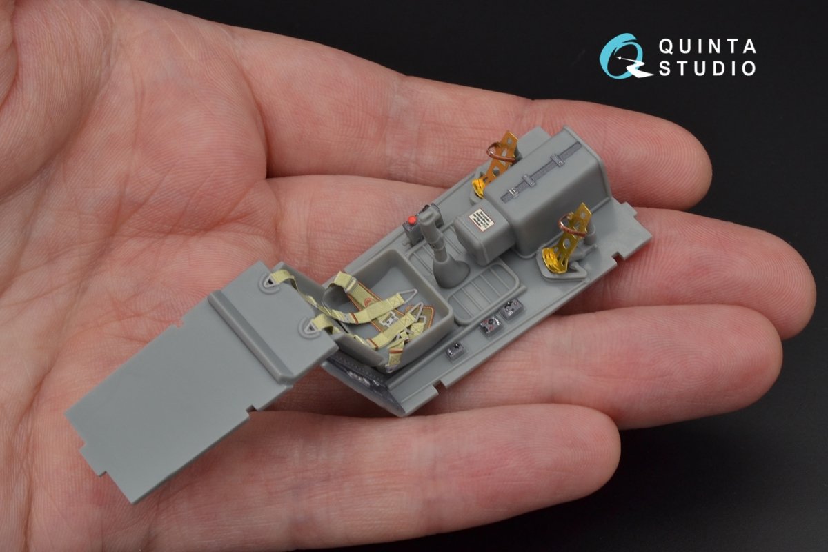 Quinta Studio QD32046 Bf 109G-10 3D-Printed &amp;amp; coloured Interior on decal paper (for Trumpeter kit) 1/32 – imagen 7