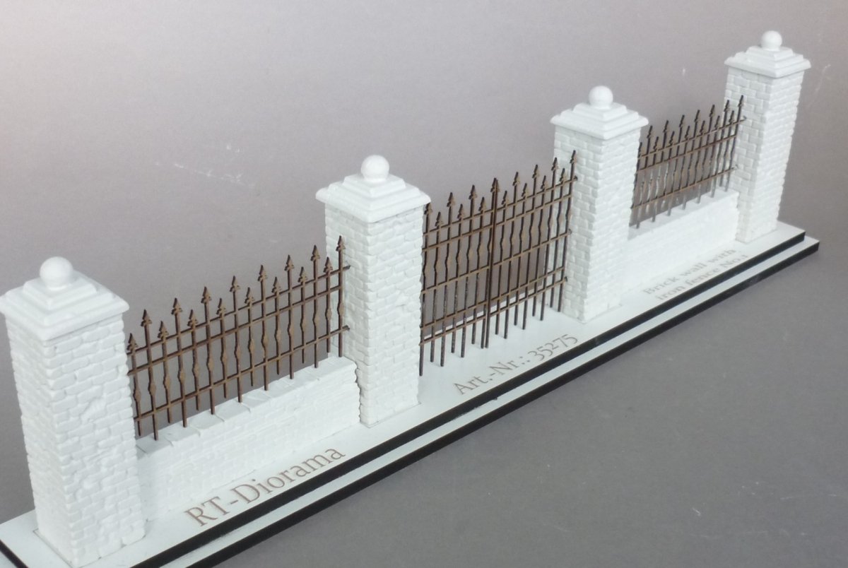 RT-Diorama 35275 Brick wall with Fence 1/35 – imagen 2