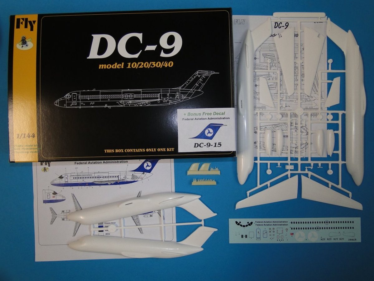 Vol 14413 DC 9-15 Administration fédérale de l&amp;#39;aviation (1/144) – image 2