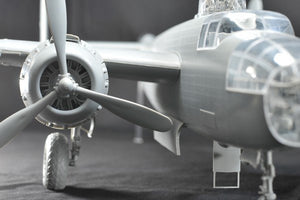 HK Models 01E02 B-25J Mitchell &amp;quot;Strafer&amp;quot; 1/32 – imagen 5