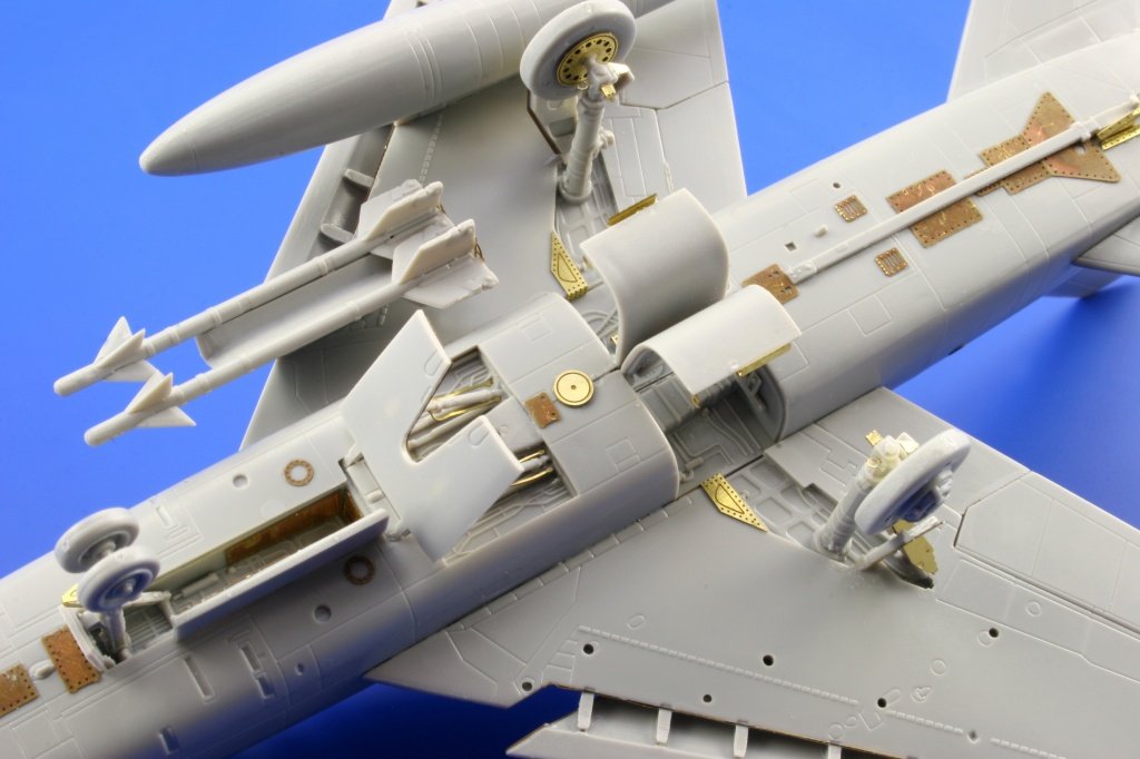 Eduard 73363 F-100C S. A. 1/72 TRUMPETER – immagine 13