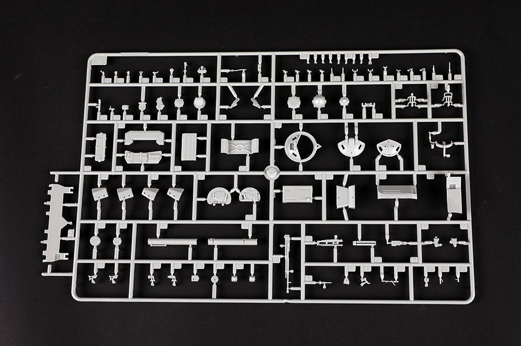 Trumpeter 09602 Char soviétique T-72 Ural avec blindage réactif Kontakt-1, échelle 1/35 – image 8