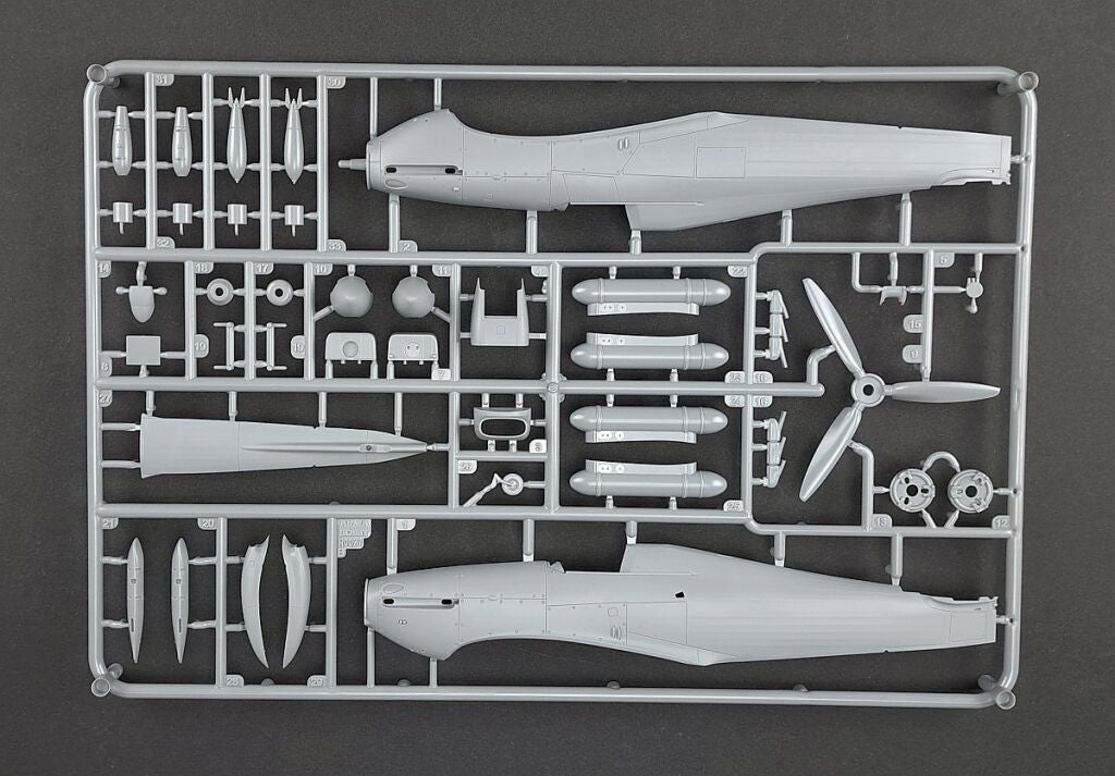 Arma Hobby 40012 Hurricane Mk IIb Reconnaissance 1/48 – immagine 10