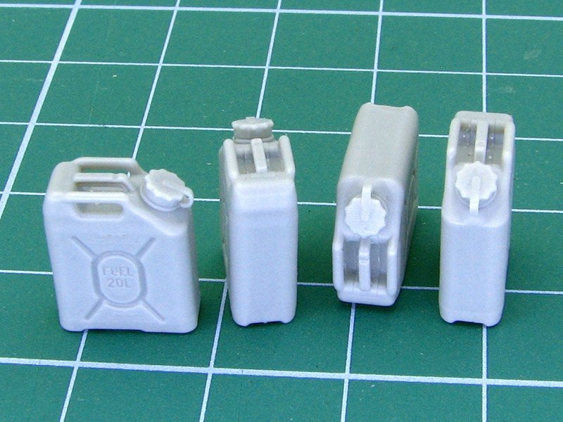 EUREKA XXL E-045 US Military Fuel Canisters 1/35 – image 5