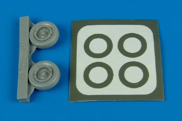 Aires 7221 A-1H Skyraider (U.S.A.F.) wheel & masks 1/72 Hasegawa