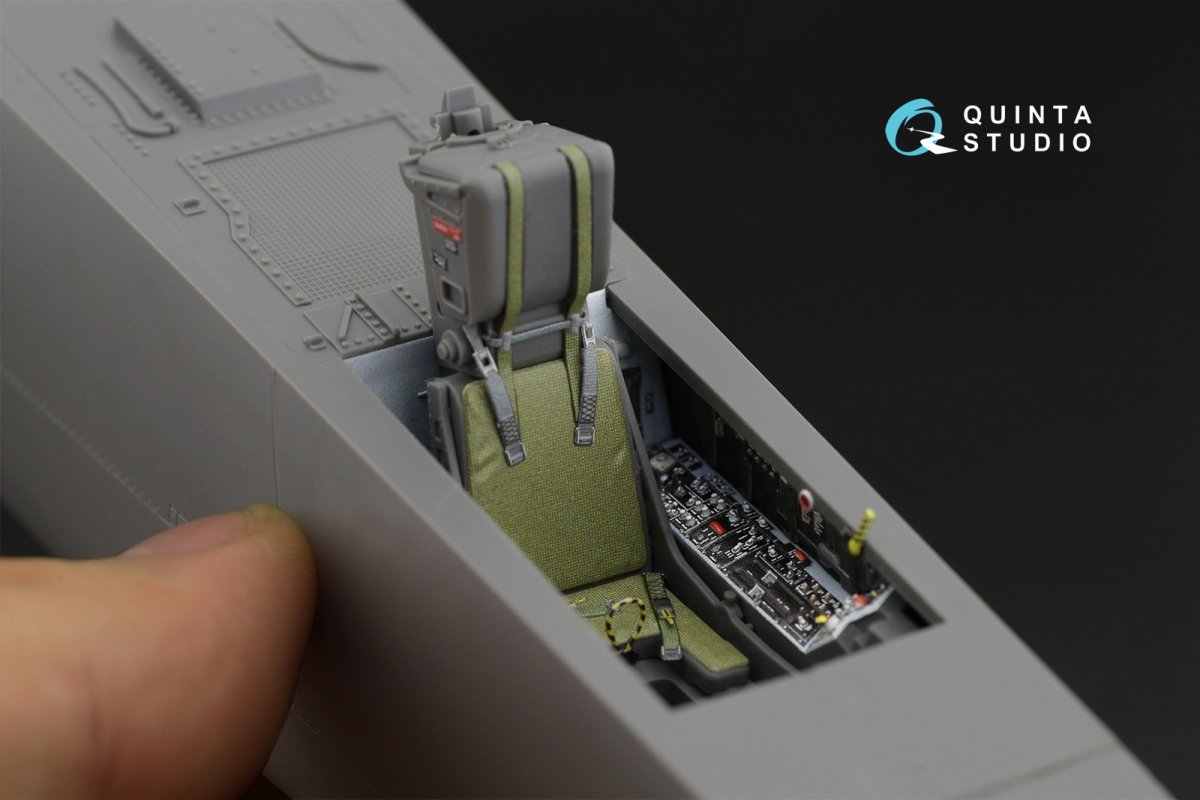 Quinta Studio QD32109 F/A-18C Late 3D-Printed &amp;amp; coloured Interior on decal paper (Academy) 1/32 – immagine 10