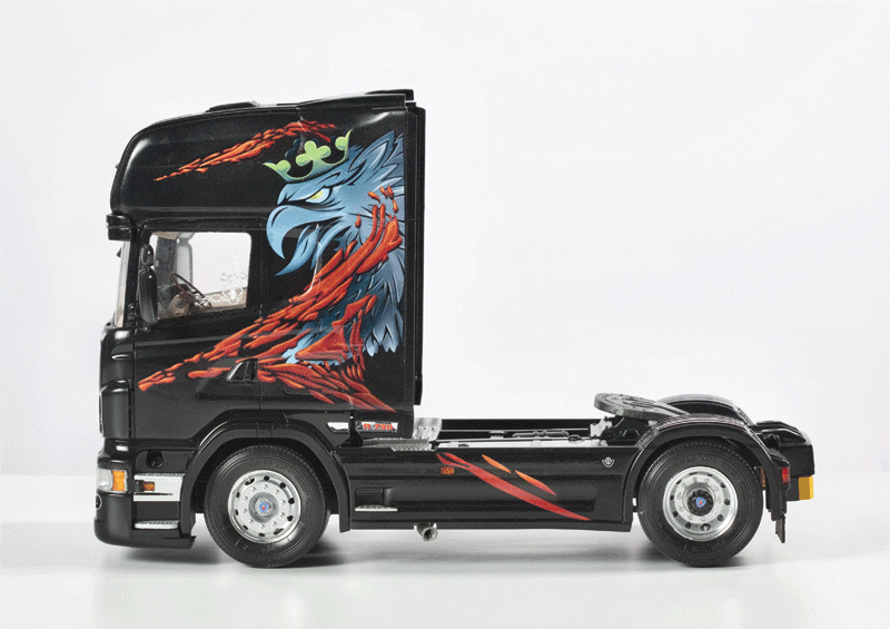 Italeri 3879 Scania R730 The Griffin 1/24 – image 3
