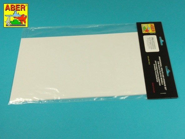 Plaques de polystyrène blanc Aber PS-2 195 x 315 x 0,50 mm x 4 pièces.