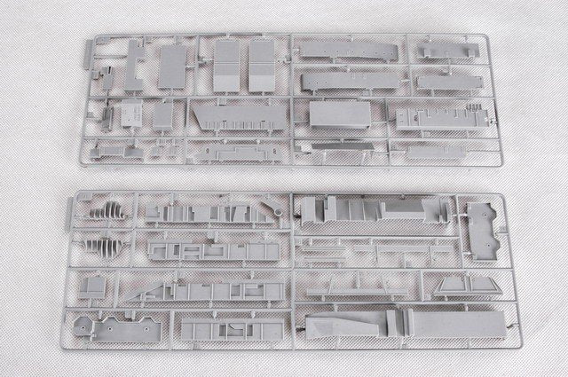 Trumpeter 05609 USS TICONDEROGA CV-14 1/350 – immagine 6