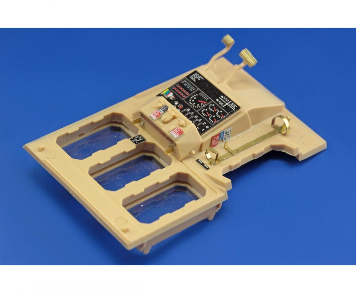 Eduard 36268 Doobi Bulldozer interior - color 1/35 Meng – image 5