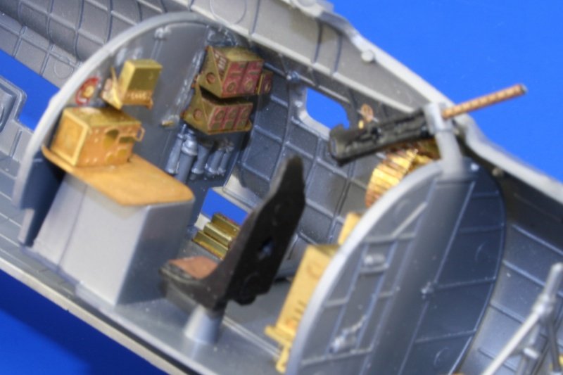 Eduard 49361 B-17G mid section 1/48 Revell – image 4