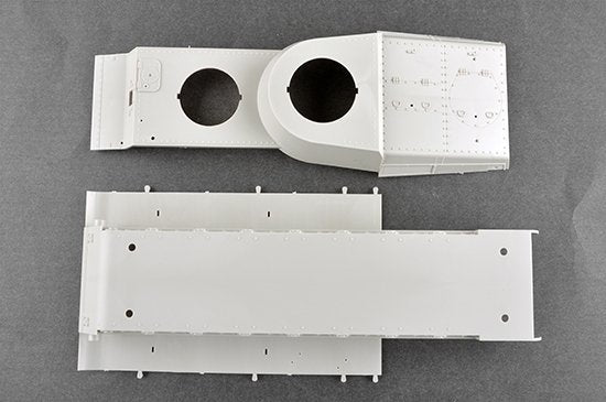 Trumpeter 09590 Soviet T-100 Heavy Tank 1/35 – Bild 7