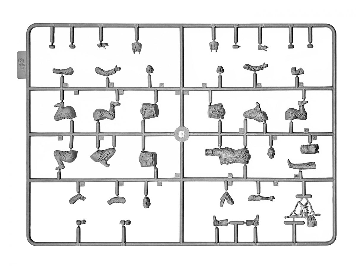 ICM 35114 Krankenpanzerwagen Sd.Kfz.251/8 Ausf.A Ambulance allemande de la Seconde Guerre mondiale avec personnel médical militaire 1/35 – image 8