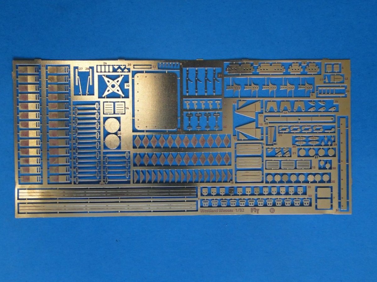 Vol 32011 Westland Wessexx HU.5 (1/32) – image 18