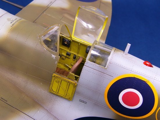 Trumpeter 02404 Spitfire Mk Vb Floatplane 1/24 – zdjęcie 2