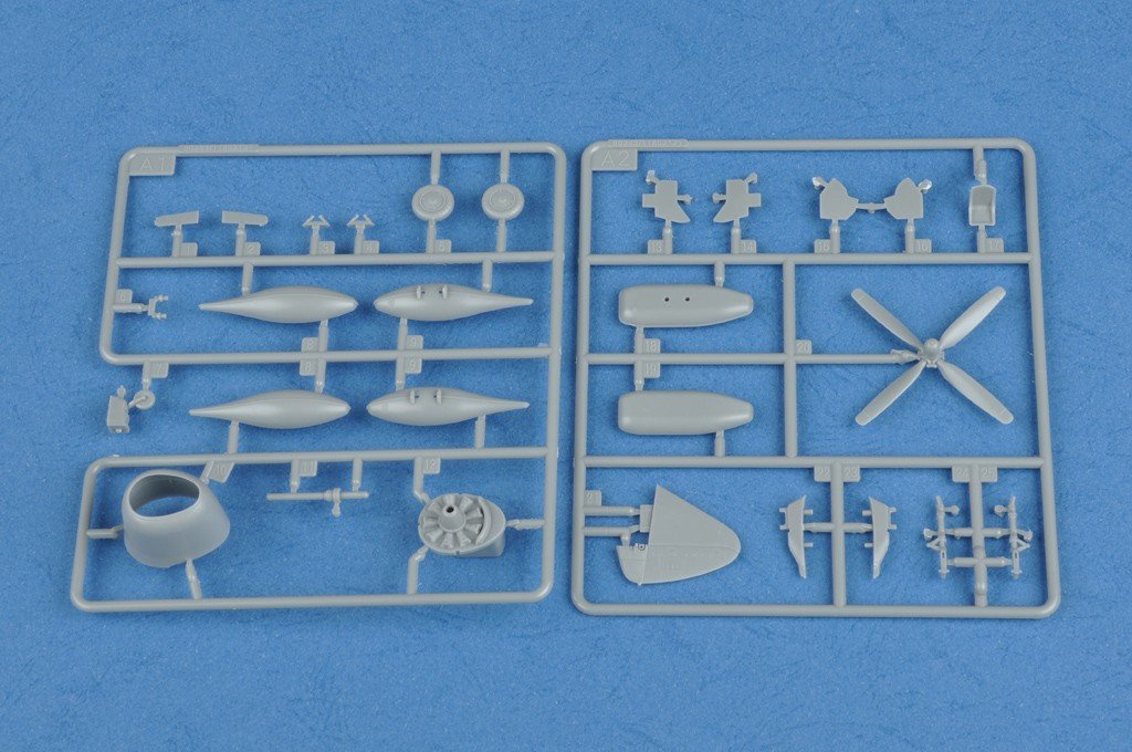 Hobby Boss 80283 P-47D Thunderbolt Razorback 1/72 – imagen 3