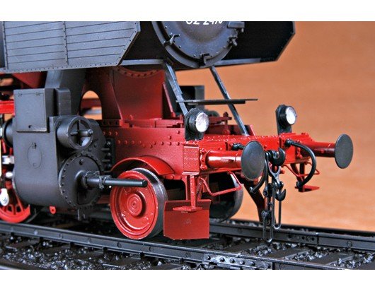 Trumpeter 00210 Kriegslokomotive BR52 1/35 – imagen 16