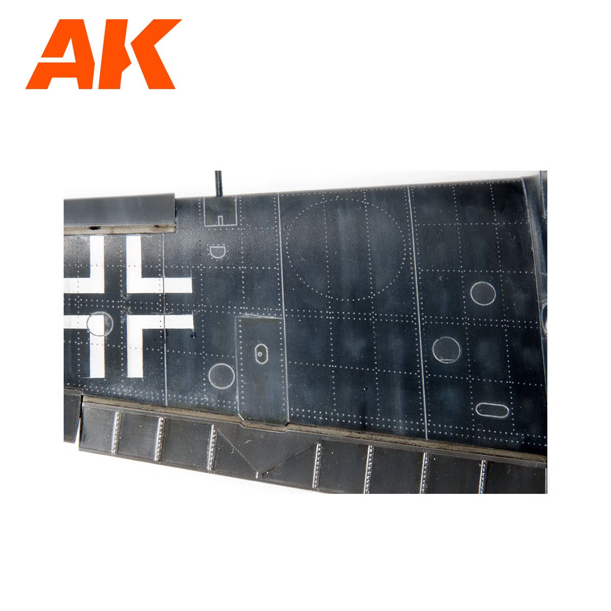 AK Interactive AK12019 LIGHT GREY PANELINER – PANELADOR GRIS CLARO – imagen 3