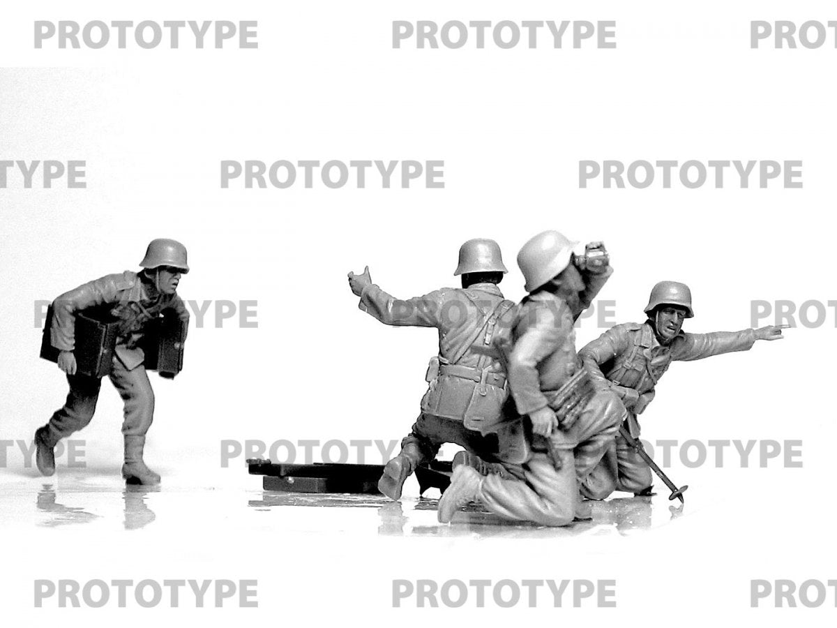 ICM 35715 WW2 German mortar GrW 34 with Crew (mortar and 4 figures) 1/35 – immagine 3