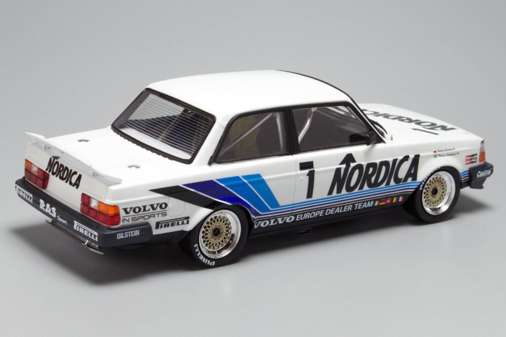 NuNu PN24013 Volvo 240 Turbo &amp;#39;86 ETCC Hockenheim Winner 1/24 – Bild 3