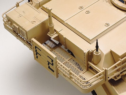 Tamiya 36212 U.S. Main Battle Tank M1A2 Abrams (Display Model) 1/16 – immagine 9