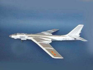Trumpeter 01612 Tu-16K-26 G/Chinese H-6 1/72 – Bild 2
