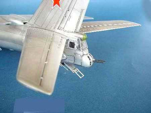 Trumpeter 01613 Tupolev Tu-16K-10 BADGER C 1/72 – Bild 6