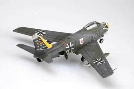 Hobby Boss 80259 F-86F-40 Sabre 1/72 – zdjęcie 6
