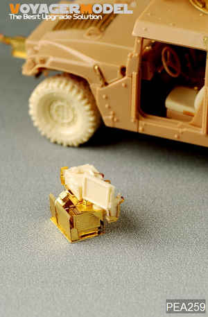 Voyager Model PEA259 US ARMY HUMVEE Blue Force Tracker &amp;amp; SincGar Unit (GP) 1/35 – image 4