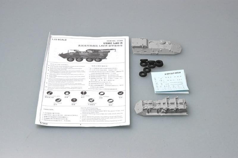 Trumpeter 07269 USMC Light Armored Vehicle-Recovery (LAV-R) 1/72 – Bild 3