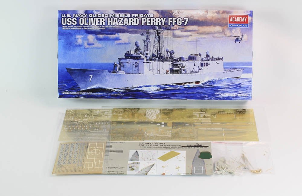 Pontos 36019F1 USS FFG Oliver Hazard Perry Class Long Hull Detail Up Set with Kit 1/350