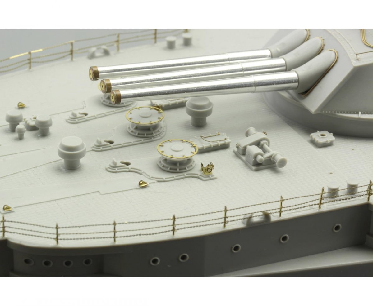 Eduard 53112 USS Arizona part 6 - superstructure TRUMPETER 1/200 – imagen 4