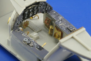 Eduard SS238 Wyvern S.4 1/72 TRUMPETER  – image 2