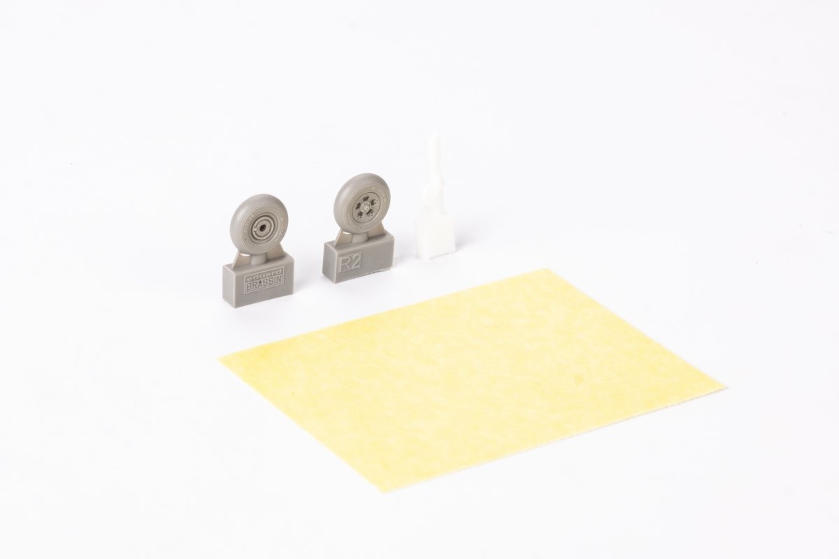 Eduard 672249 Spitfire Mk. Vc wheels for Airfix 1/72 – immagine 4