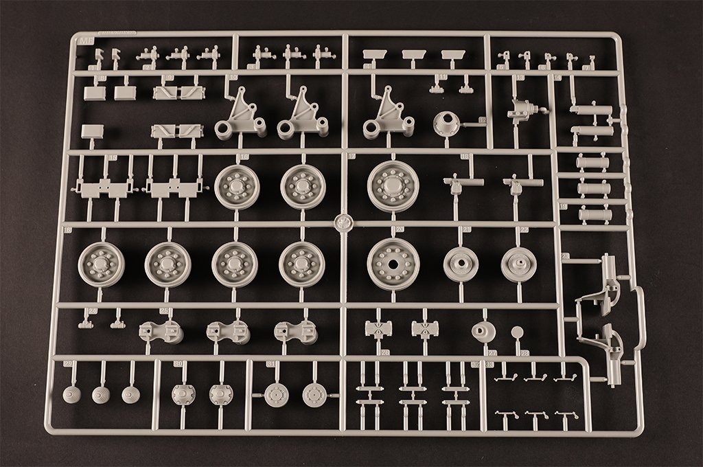 I Love Kit 61620 M4A3E8 Medium Tank - Late 1/16 – immagine 10