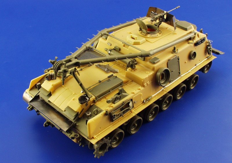 Eduard 35787 M-88 Tank de dépannage AFV Club – image 5