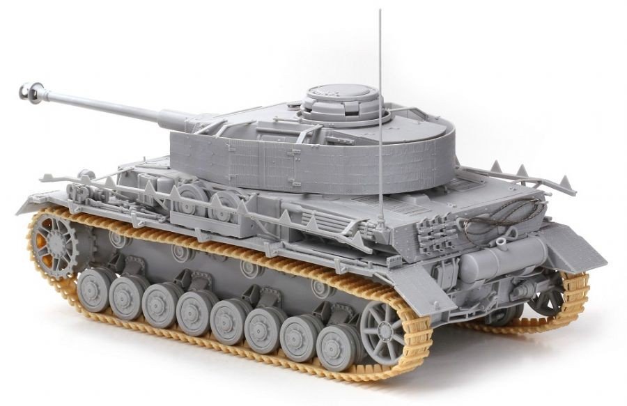 Dragon 6611 Pz.Kpfw.IV Ausf.H with Zimmerit 1/35 – image 2