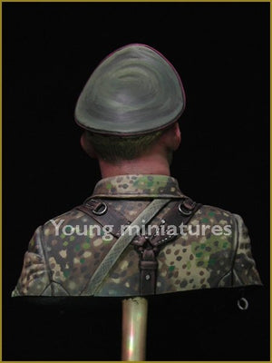 Young Miniatures YM1831 German Waffen SS Officer 1944 1/10 – Bild 5