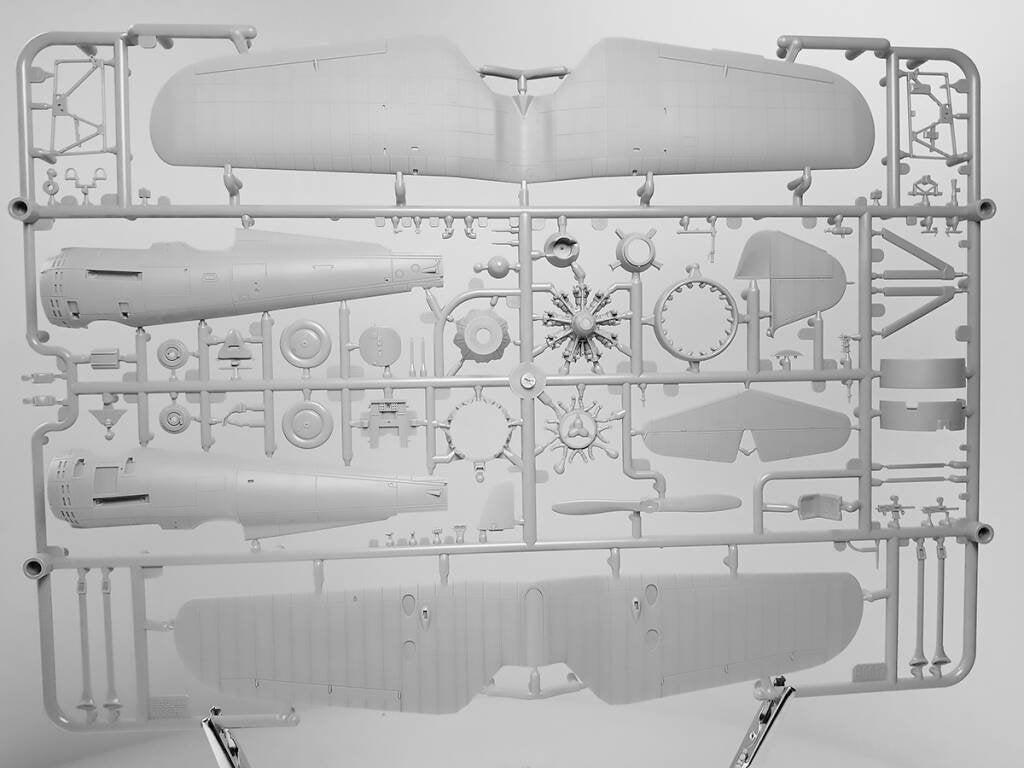 Arma Hobby 40002 PZL P.11c Model Kit 1/48 – imagen 4