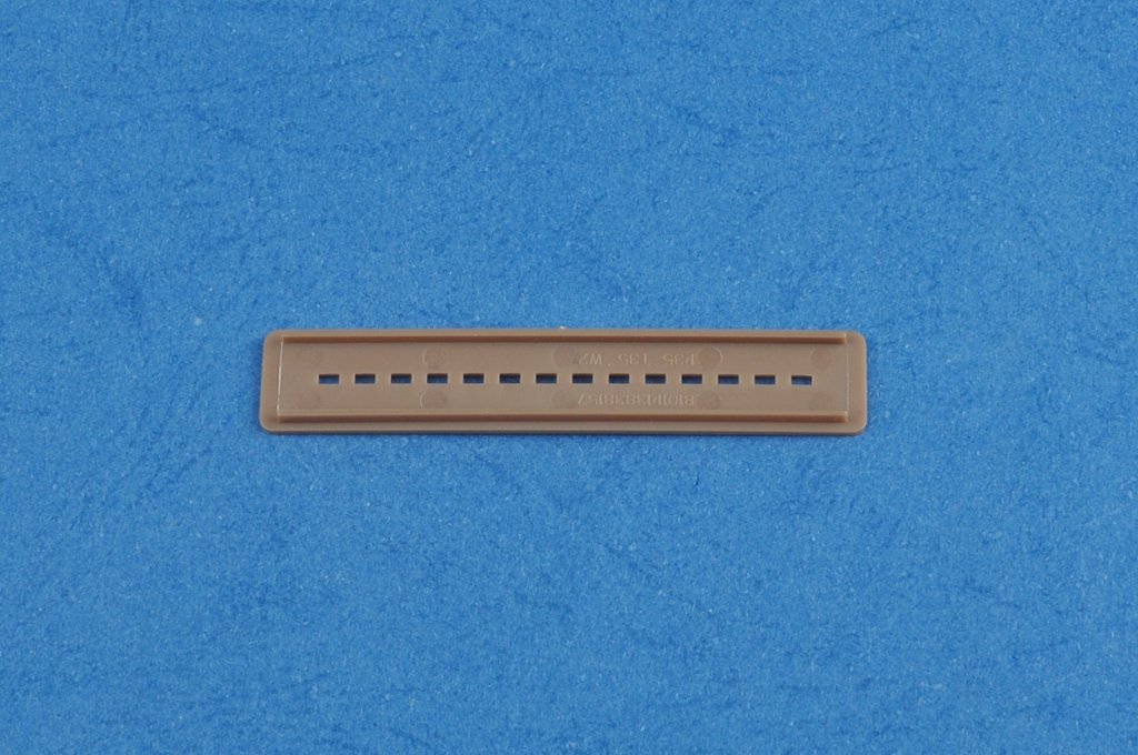 Hobby Boss 81011 Soviet T-35 Heavy Tank Track Links 1/35 – immagine 6