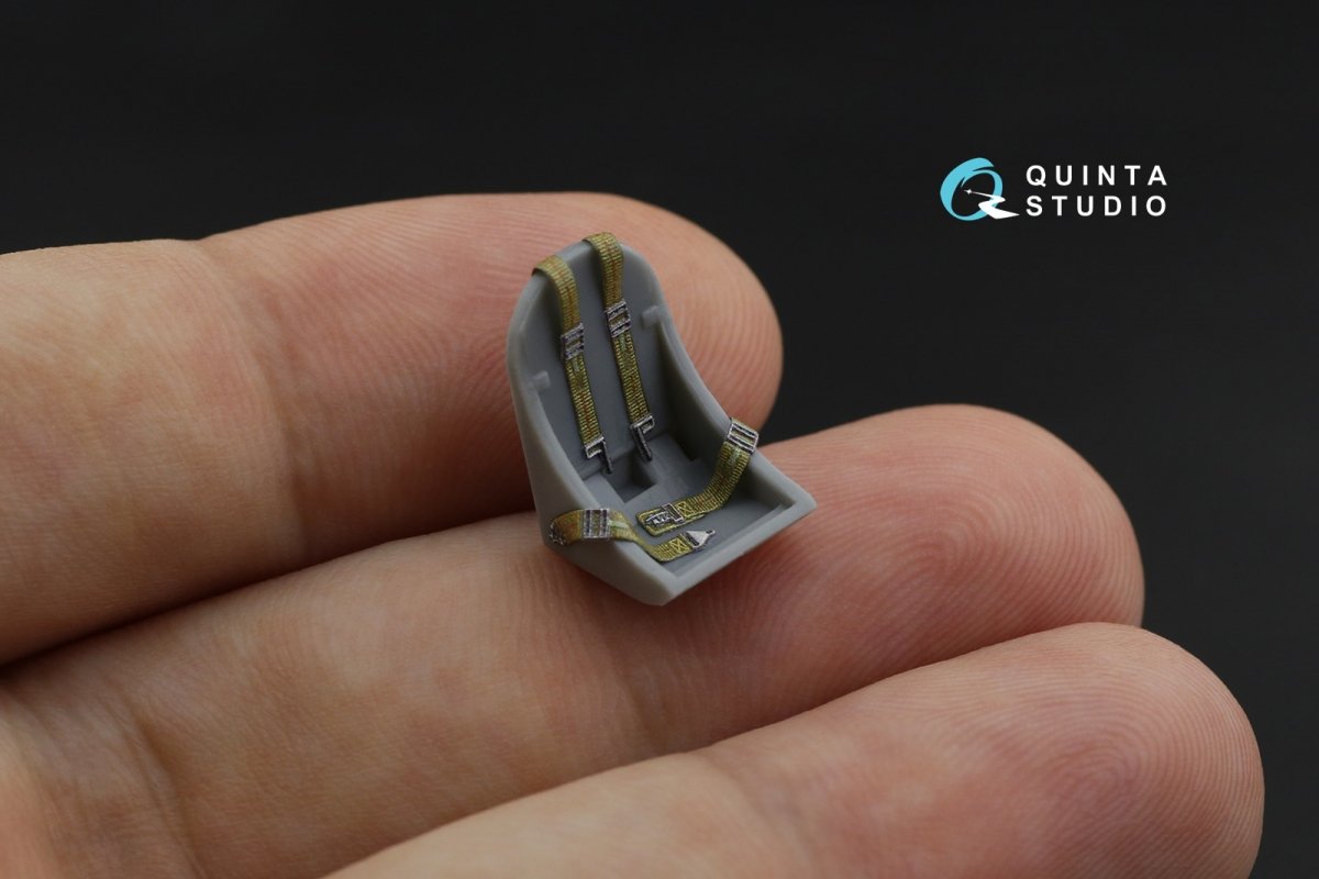 Quinta Studio QD48126 F4U-1 Corsair (Birdcage) 3D-Printed &amp;amp; coloured Interior on decal paper (Hobby Boss) 1/48 – Bild 4