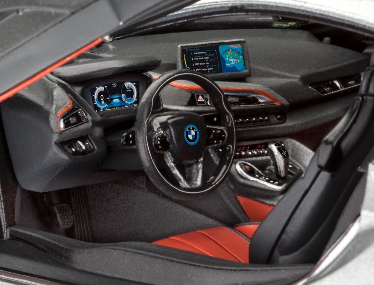 Revell 07670 BMW i8 1/24 – imagen 5