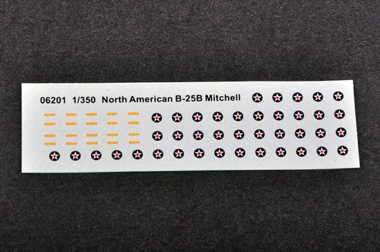 Trumpeter 06201 North American B-25B Mitchell (10 pièces) (1/350) – image 4